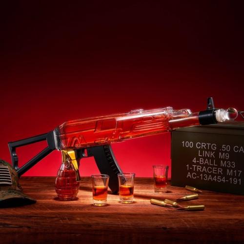 Whiskey Decanter & 3 Shot Glasses, Small Decanter Gift Set