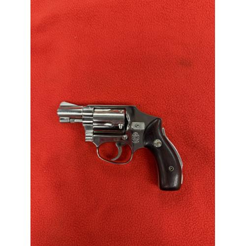 SMITH&WESSON MODEL 42 38 Special REVOLVER (Consignment)