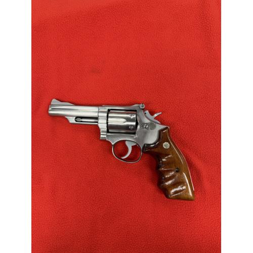 SMITH&WESSON TRADE MARK 357 Mag REVOLVER