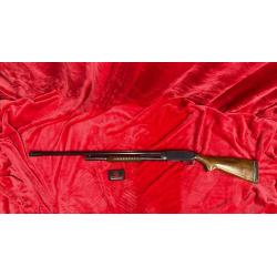 WINHCESTER MODEL 12 12 GUAGE SHOTGUN