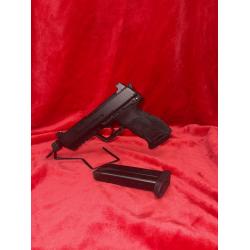 HK45 Tactical. Threaded Barrel, 2 magazines, case. (Consignment)