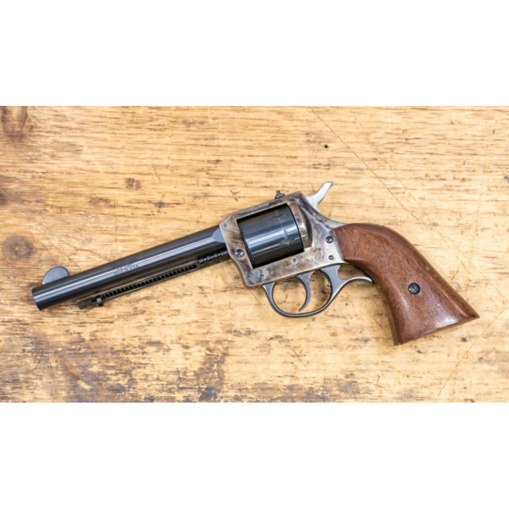 H & R Model 676