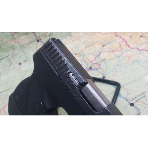 TAURUS PT738 380 ACP