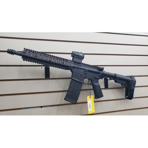ANDERSON AR15 DANIEL RAIL, SIG SUER RED DOT