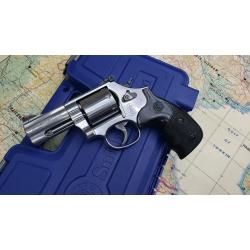SMITH & WESSON 686-6 7 SHOT .357 MAGNUM