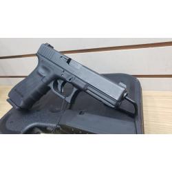 GLOCK 17 GEN 4 WITH CASE