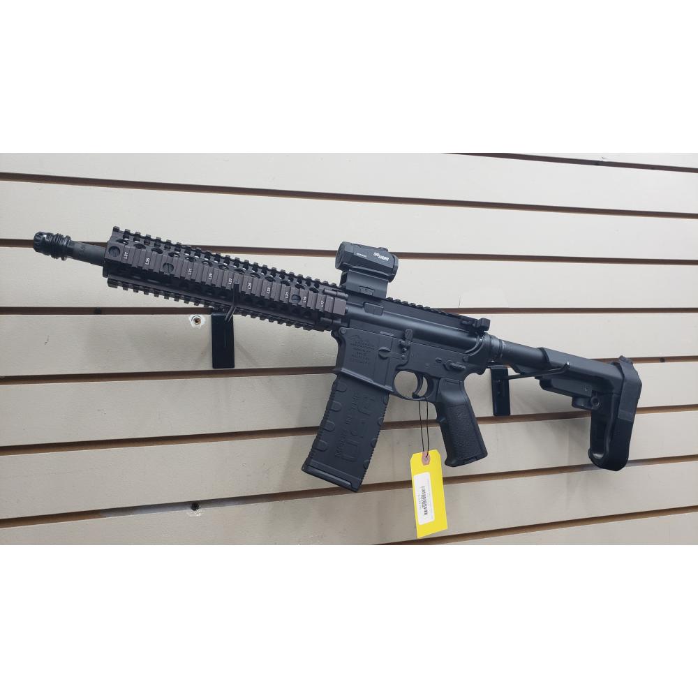 ANDERSON AR15 DANIEL RAIL, SIG SUER RED DOT