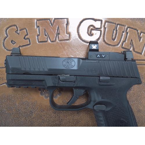 PRE-OWNED FN 509 Mid-Size 9mm Luger With Vortex Venom Red Dot