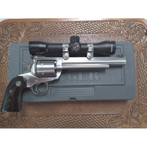 Pre-Owned Ruger Super Blackhawk Hunter Chambered In 44 Magnum With Bisley Grips Comes With Simmons Pro Hunter 4x32 Power Scope (Consignment)