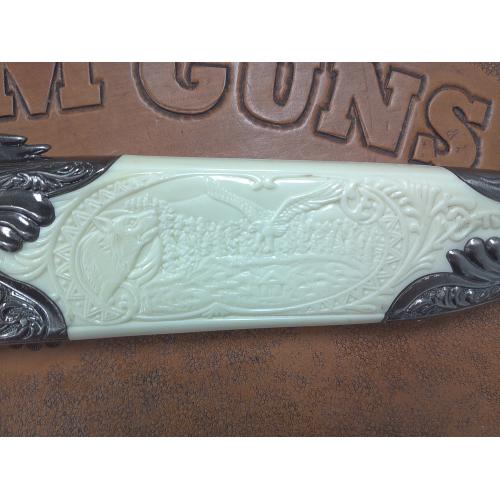 Fixed Blade Knife Engraved With Eagles (Consignment)