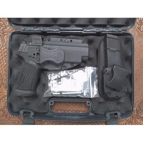 Pre-Owned Sig P365 Fuse With Holosun EPS Carry, Two Magazines, With Alien Gear Holster And Magazine Holder