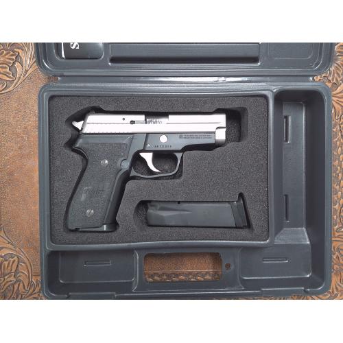 Pre-Owned SIG Sauer P229 Stainless | .40 S&W | DA/SA Semi-Automatic | 3.9" Barrel | Two-Tone | Made in Germany | 2 Magazines | Original Case (Consignment)