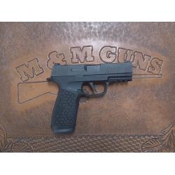 Pre-Owned SIG SAUER P365 X-MACRO | 9mm | Semi-Auto Pistol | One Magazine