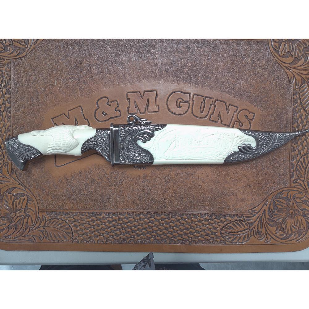 Fixed Blade Knife Engraved With Eagles (Consignment)