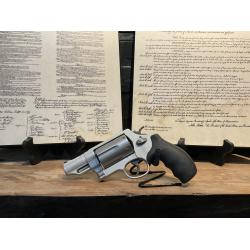 Used Smith & Wesson Governor revolver chambered .410 and .45 LC in great condition.