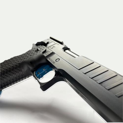 McLearn 5" Khopesh Limited Optics Gun