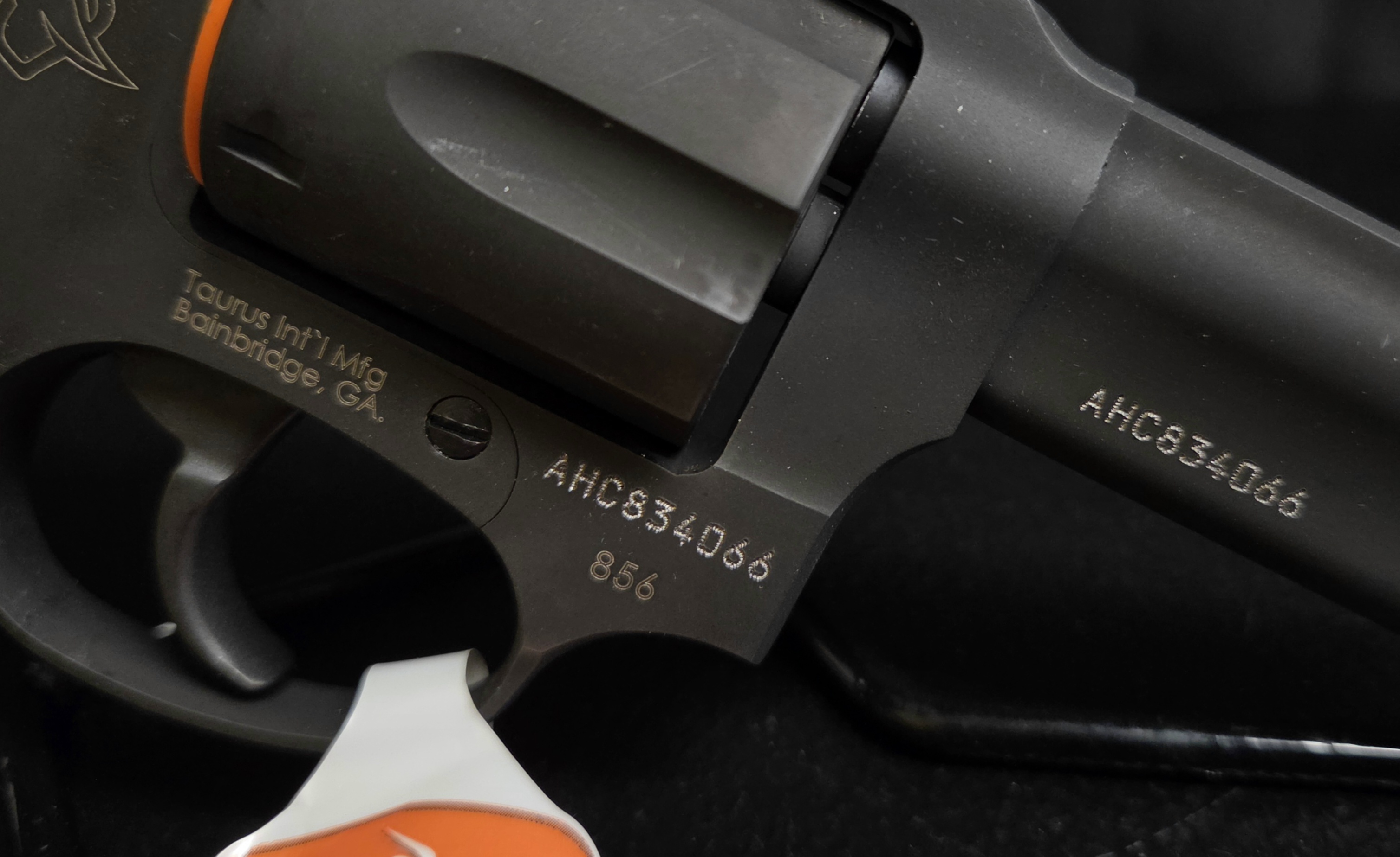 TAURUS 856 38SPL 3" BSS 6S FDE HOGUE GRIP-img-3