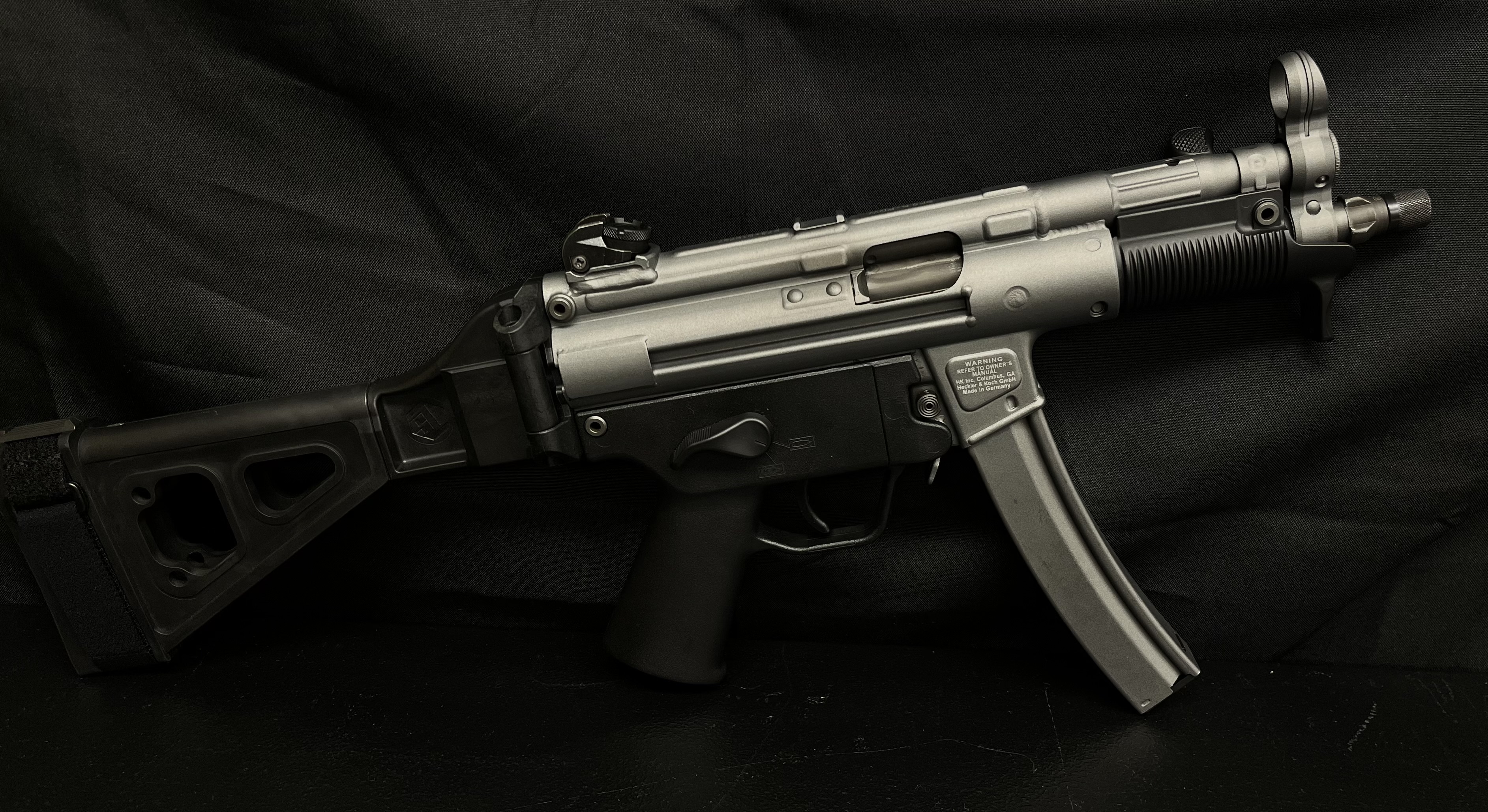 USED H&K SP5K-PDW 9MM PISTOL W SOFT BAG + 2 MAGS-img-1