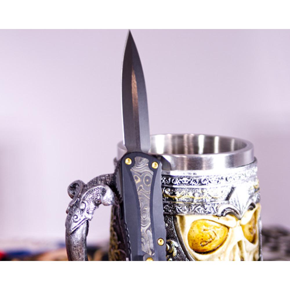 Heretic Knives – Manticore-E OTF Knife Black w/Fat CF