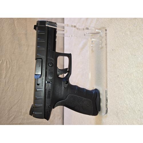 Beretta APX 9mm  1-17 round mag
