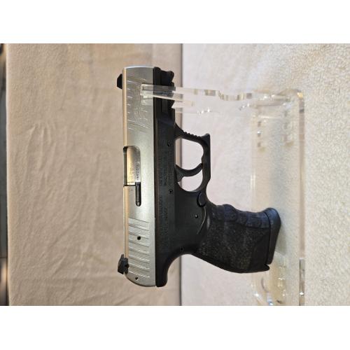 Walther CCP 9mm 
