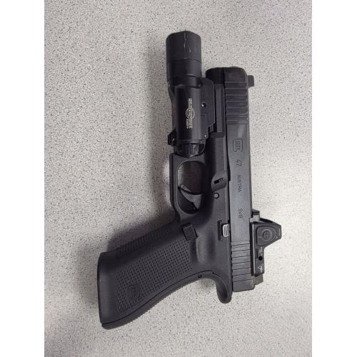 GLOCK G47 WITH TRIJICON RM06 AND SUREFIRE X300 ULTRA