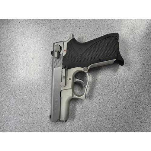 SMITH & WESSON 6906 W/ ORIGINAL BOX