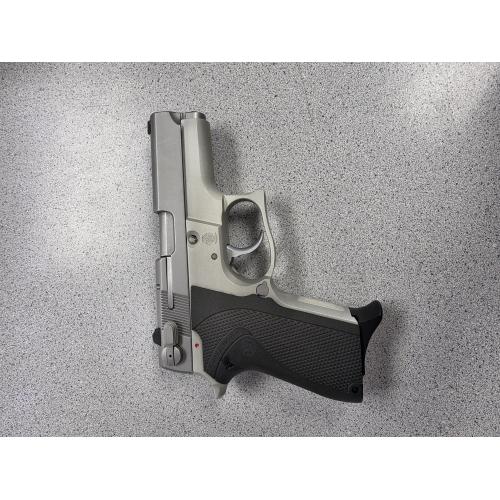 SMITH & WESSON 6906 W/ ORIGINAL BOX