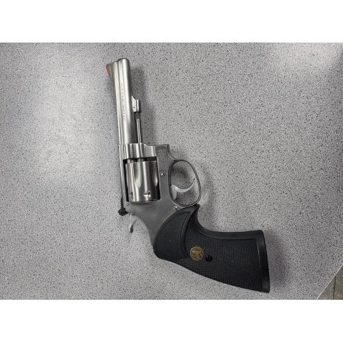 SMITH & WESSON MODEL 63 W/ ORIGINAL BOX