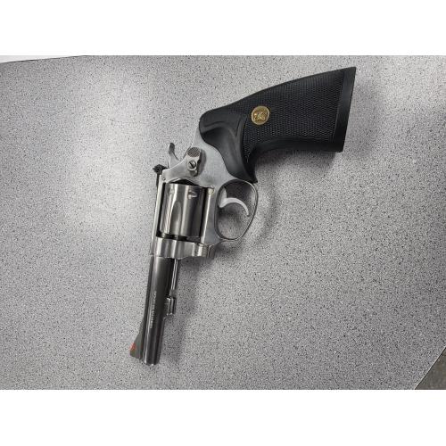 SMITH & WESSON MODEL 63 W/ ORIGINAL BOX