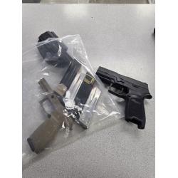 SIG SAUER P320 WITH EXTRA GRIP, 5 MAGS AND HOLSTER