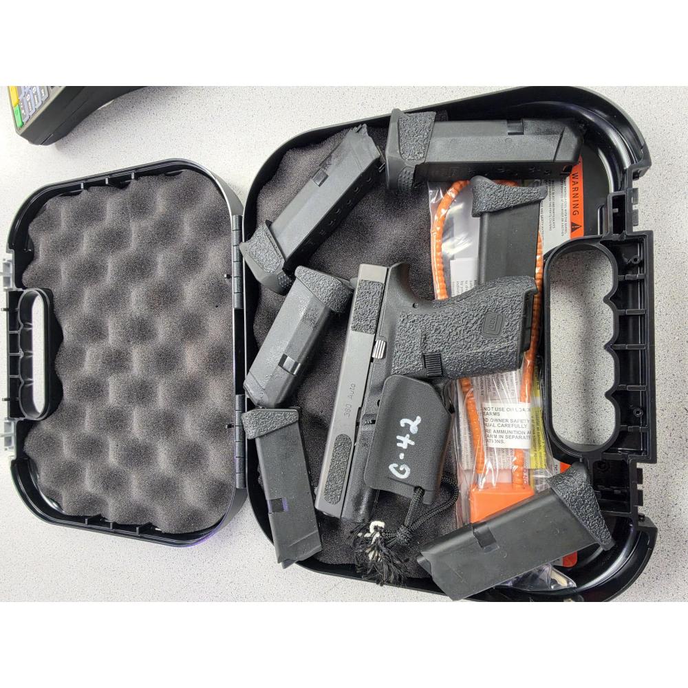 GLOCK G42 WITH 6 MAGS