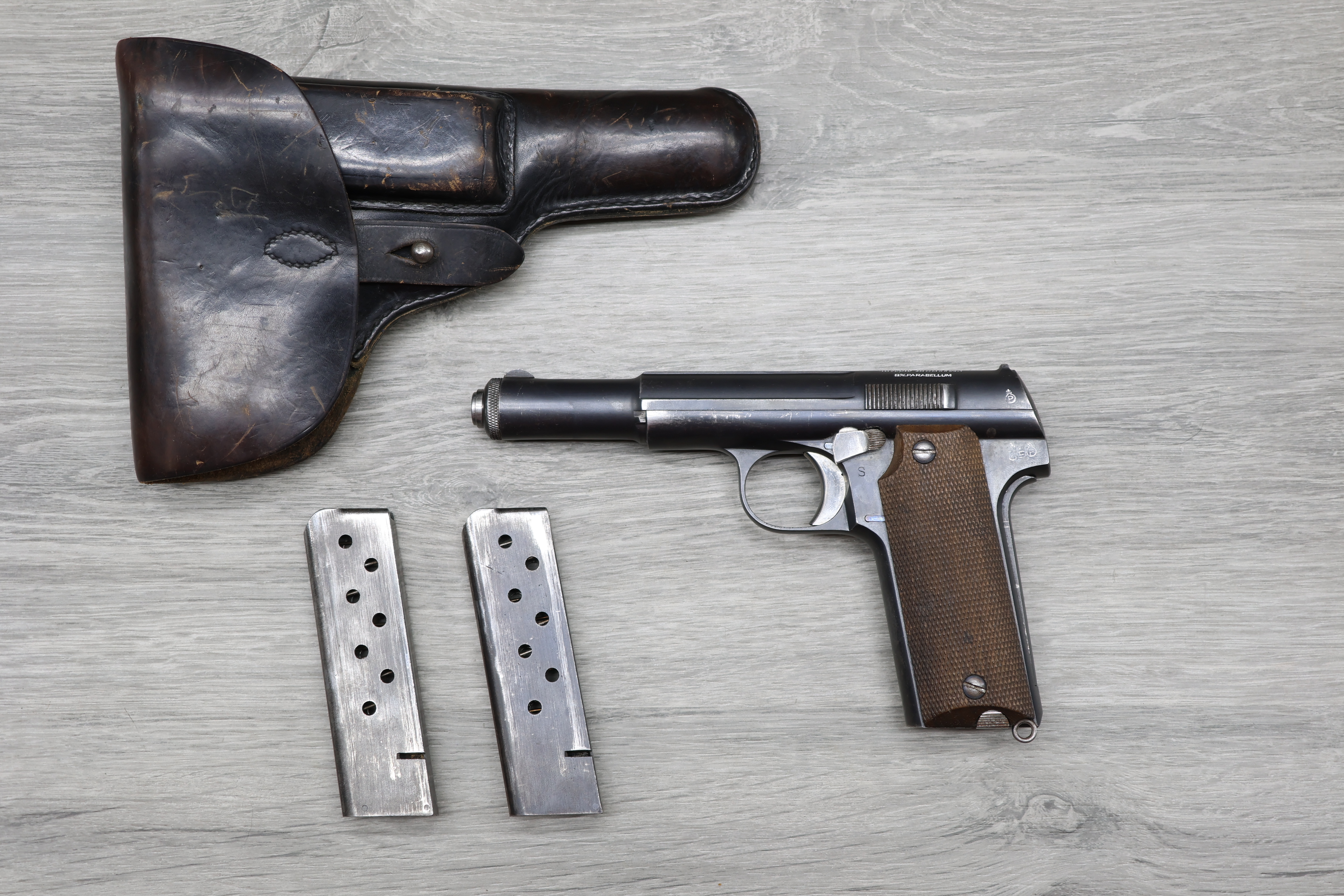 1945 Astra 600/43 9mm Pistol - West German Contract - Holster & 2 Mags-img-0