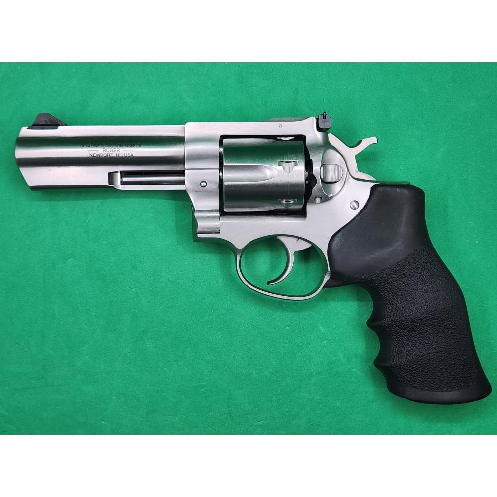 Ruger GP100 4.2in stainless