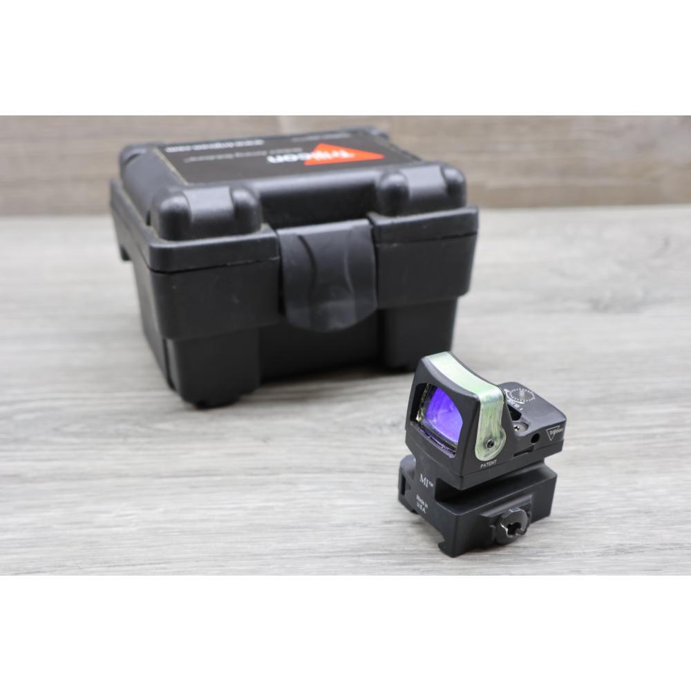 Trijicon RMR RM08G Green Triangle Dual-Illuminated Sight - MI QD Mount