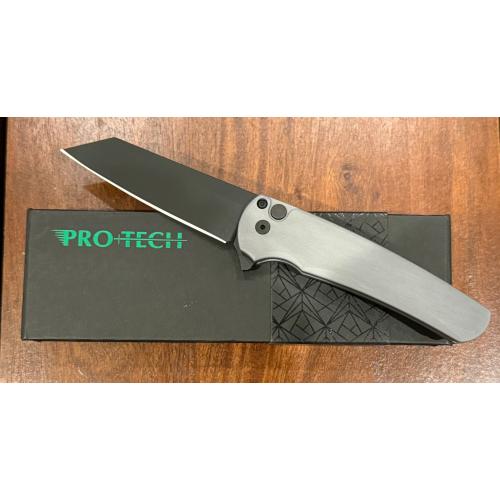 Malibu, Grey Handle with Black Blade