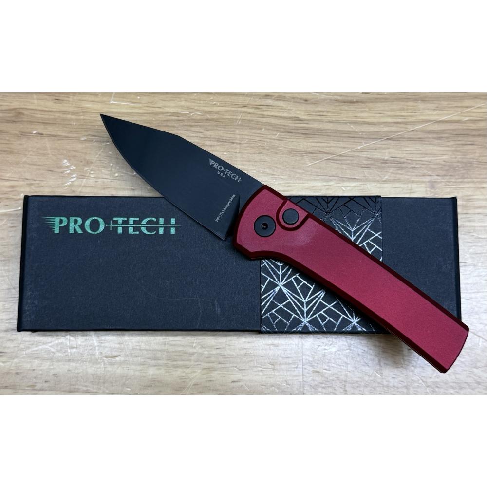 Scapegoat Compact, Red Handle, Black Blade