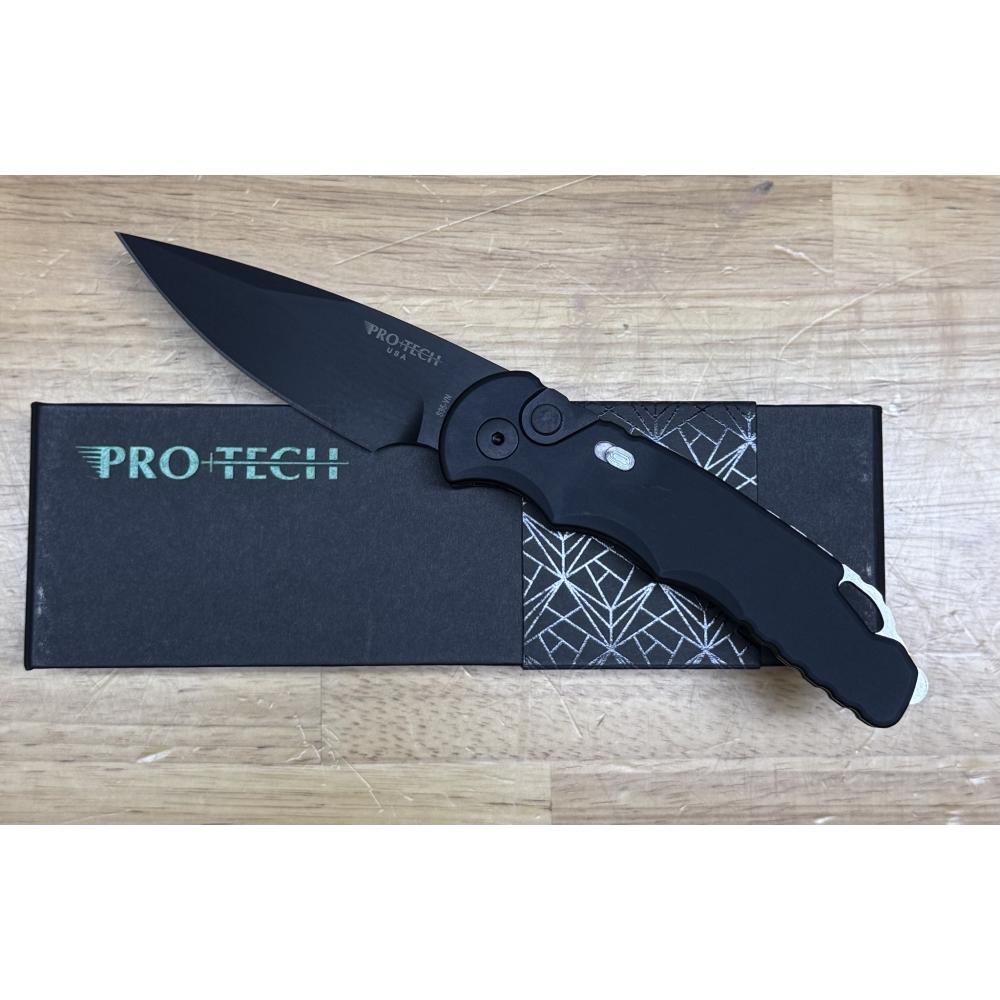 TR-5 Automatic, Black Handle, Black Blade