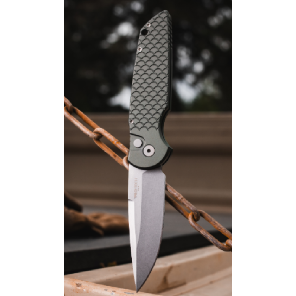 TR-3 Auto, Green "Fish Scale" Handle, Stonewash Blade