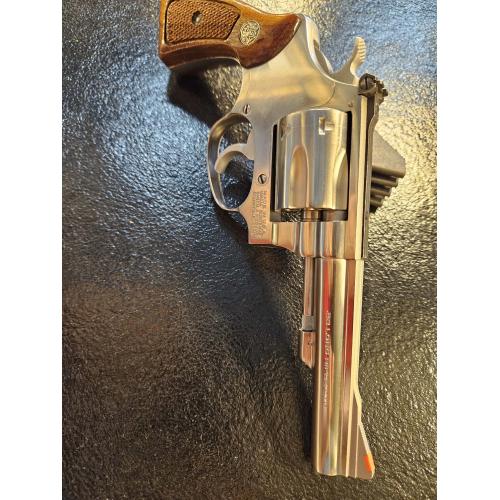 USED - SMITH-WESSON 63 .22 Revolver