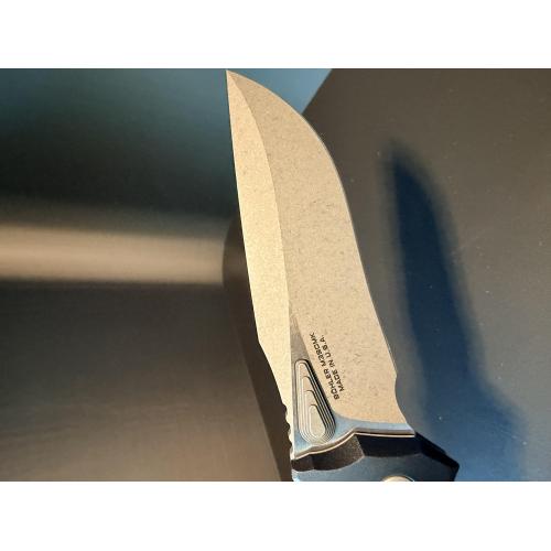 Microtech Amphibian Mini RAM-LOK Manual Folding Knife — Apocalyptic M390MK Blade, Black Aluminum Handle | 137MRL-10AP