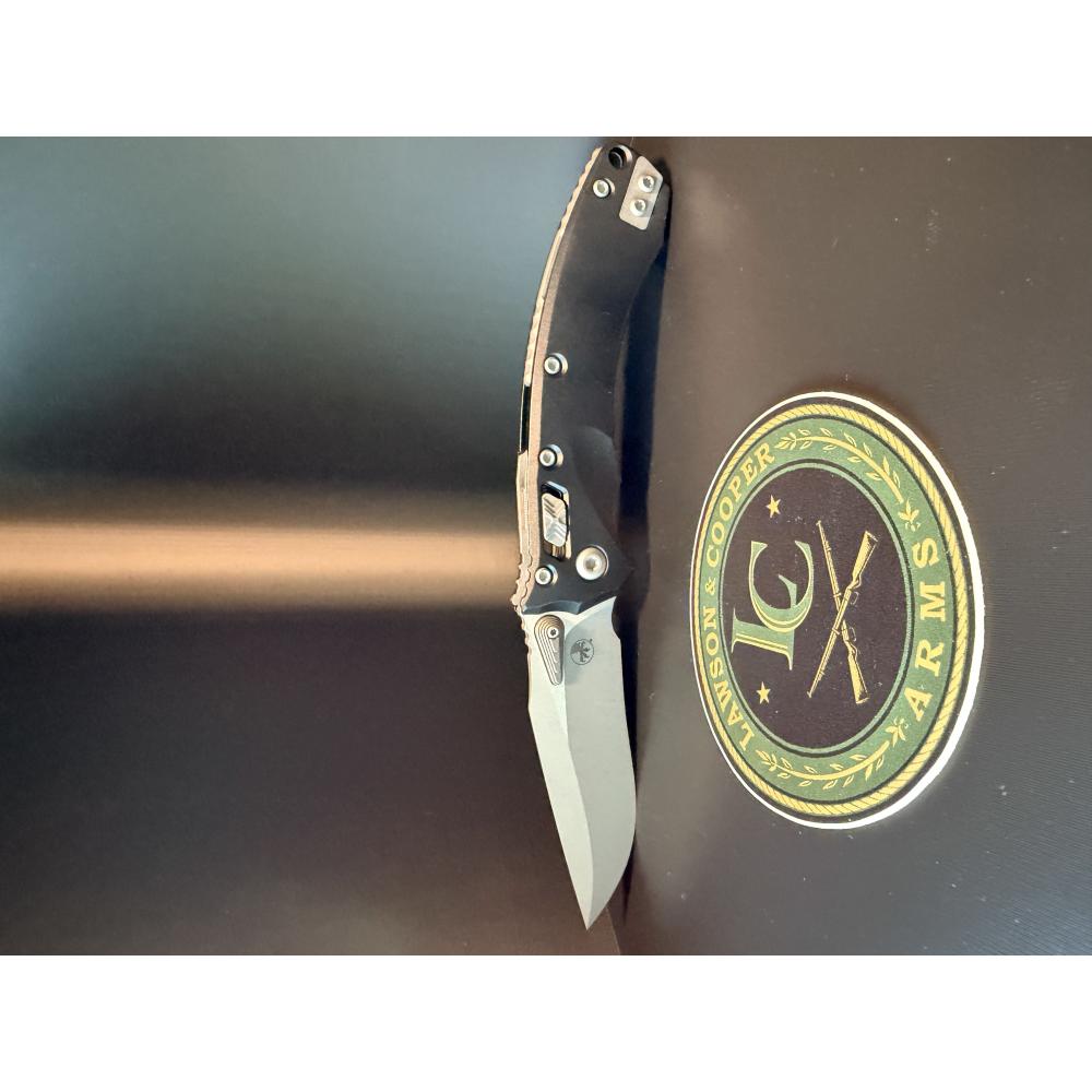 Microtech Amphibian Mini RAM-LOK Manual Folding Knife — Apocalyptic M390MK Blade, Black Aluminum Handle | 137MRL-10AP