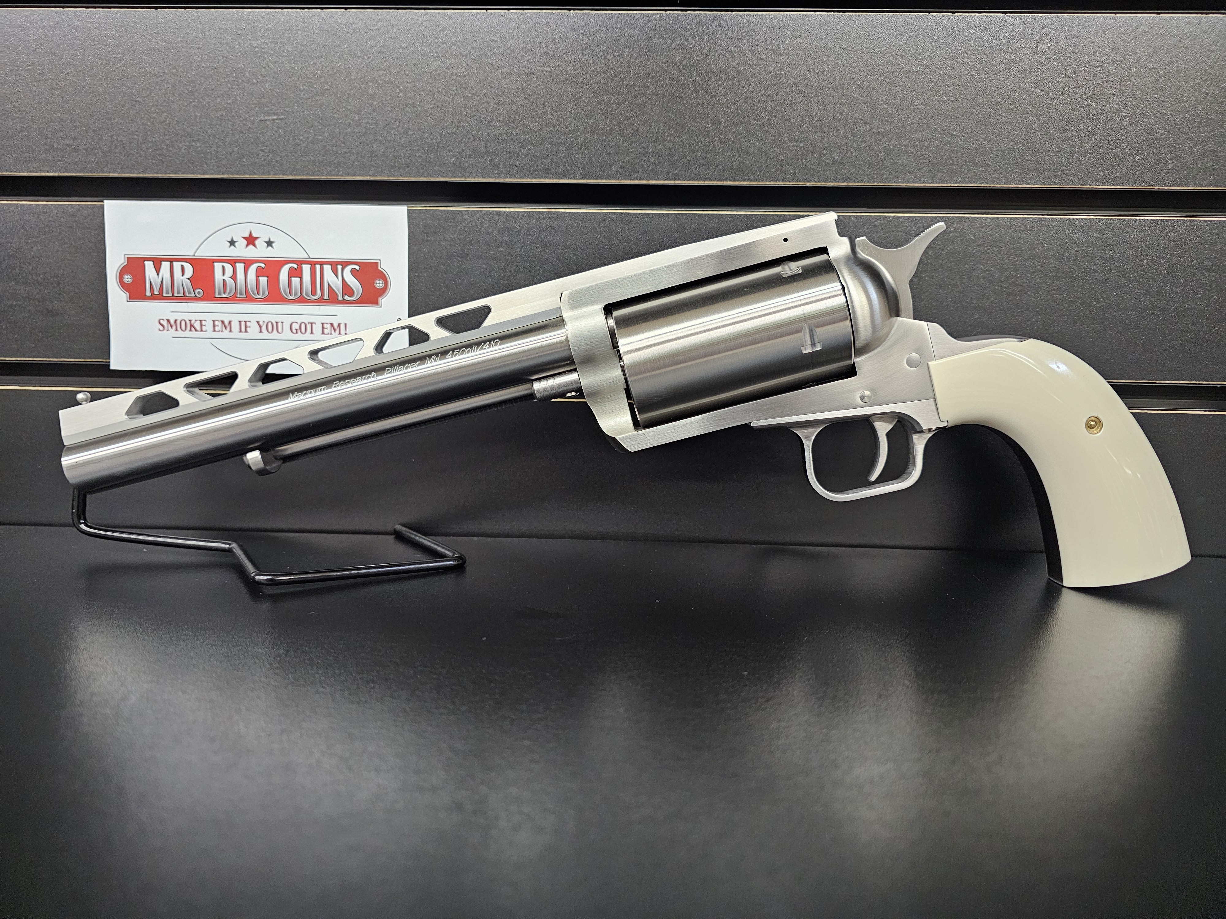 Magnum Research .45 Long Colt/.410 w/ Bisley Grip-img-0