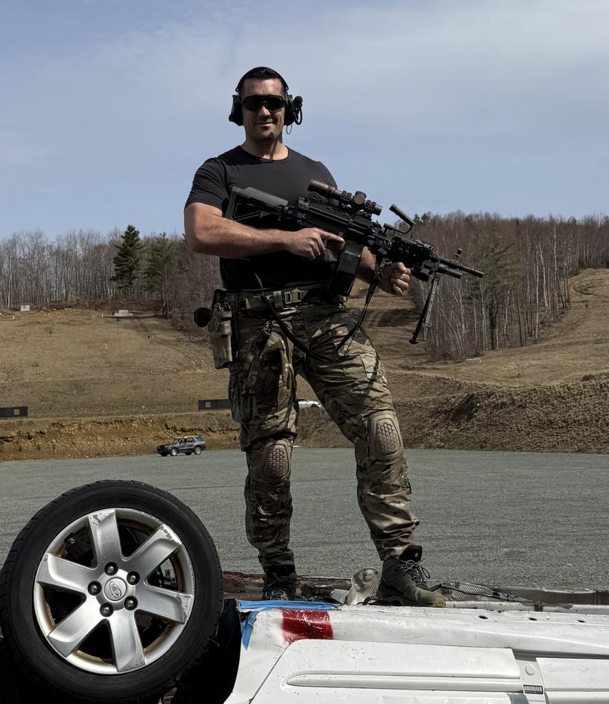 Instructor-led machine gun experience at Vantage Defense in Londonderry, NH